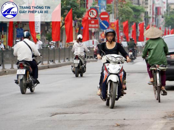 Đi ngược chiều phạt bao nhiêu