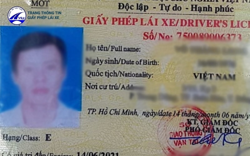Bằng lái xe ô tô hạng E có nhiều yêu cầu nghiêm ngặt