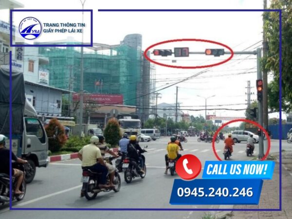 vượt đèn đỏ phạt bao nhiêu xe máy