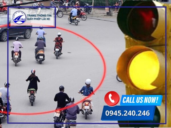 Phạt nguội vượt đèn vàng