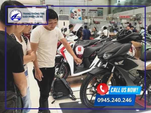 Mua xe trả góp có cần bằng lái xe không