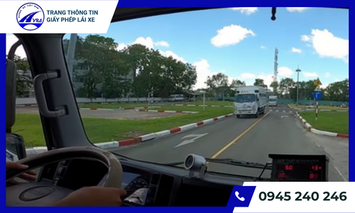 Điều kiện và quy trình thi bằng lái xe B2 mới nhất hiện nay 7 Thi thực hành phần sa hình