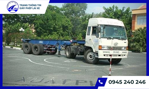 Loại xe bằng E được phép điều khiển 