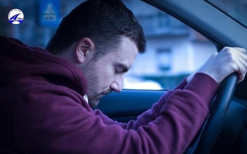 Hãy nghỉ ngơi nếu thấy quá buồn ngủ
