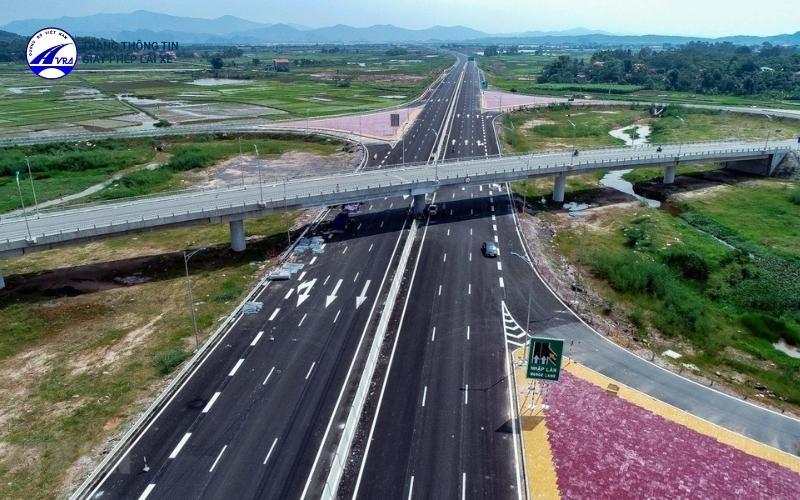 Làn đường dành cho xe nhập làn cao tốc
