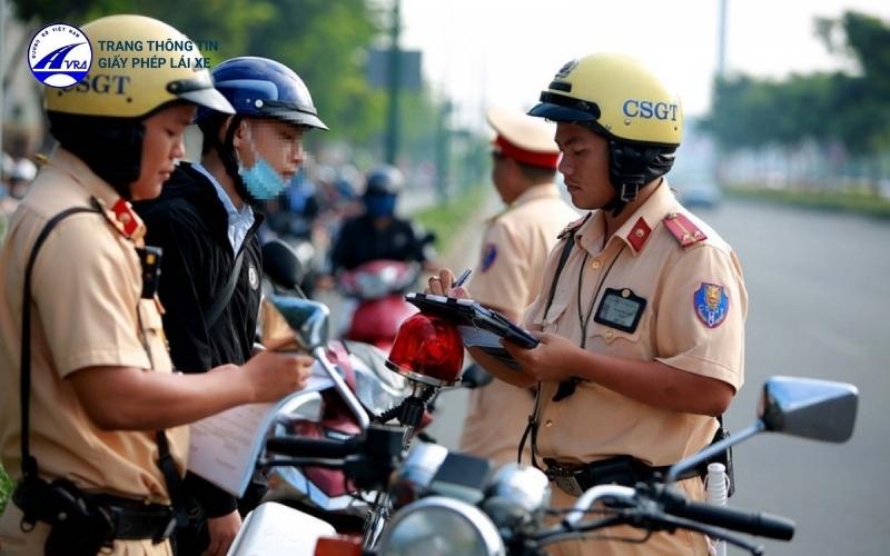 Người lái xe bị xử phạt khi vi phạm luật giao thông