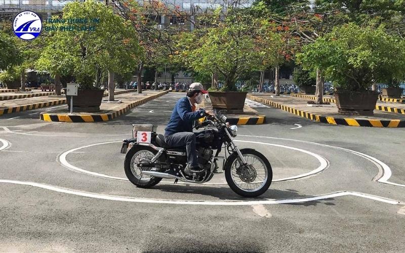 Thí sinh cần đạt 80/100 điểm mới đỗ phần thi thực hành