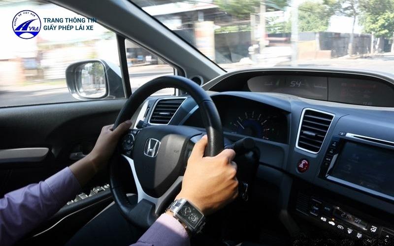 Khi tập luyện thành thạo tại sân có thể tập lái ngoài đường để nâng cao kỹ năng