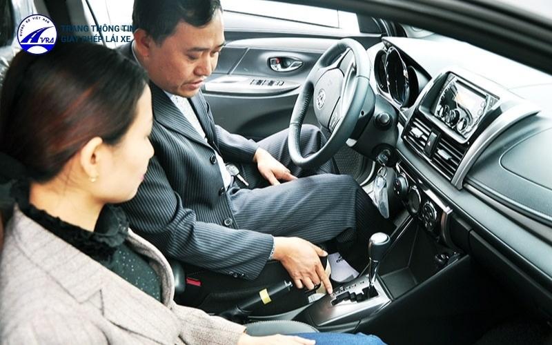 Học viên cần tìm hiểu kỹ các bộ phận trước khi học lái xe ô tô