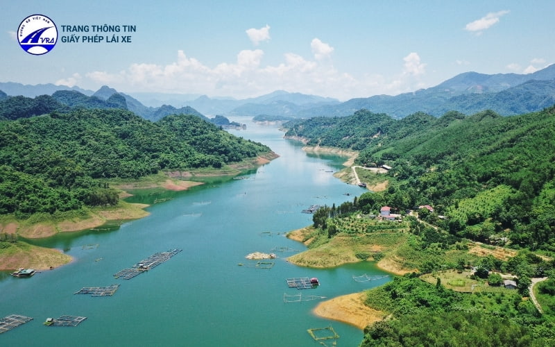 Hoà Bình nổi tiếng với vẻ đẹp hoang sơ và huyền bí