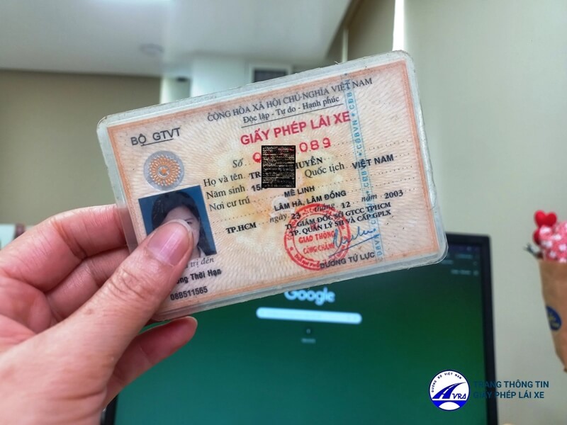 Có nên tra cứu giấy phép lái xe