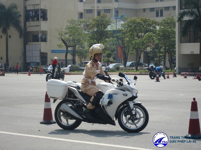 Khái niệm xe máy chuyên dùng là gì